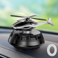 ✨ Napenergiával működő, forgó autóillatosító – helikopter formájú 🚗